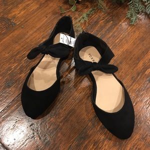 Torrid black flats NWT